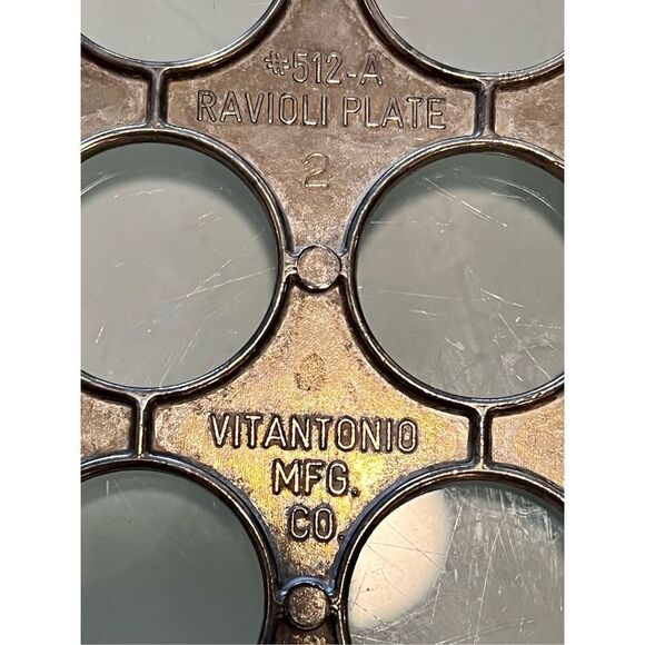 VTG Ravioli Plate #512-A Vitantonio Mfg. Co Eastlake OH Sturdy Vtg Ravioli Press - Picture 3 of 8